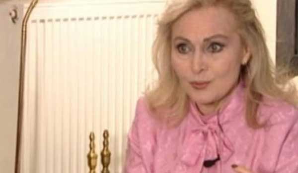 Δύσκολες στιγμές για τη Νίνα Βλάχου: Προσπαθώ να ξανασταθώ στα πόδια μου