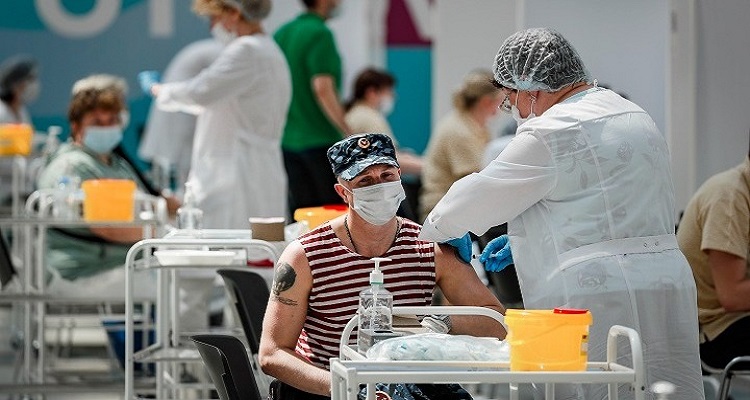 Ρωσία-Covid-19: Καταγράφηκαν 32.837 νέα κρούσματα και 1.226 θάνατοι
