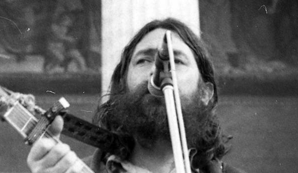 Η ταραχώδης ζωή του Νικόλα Άσημου