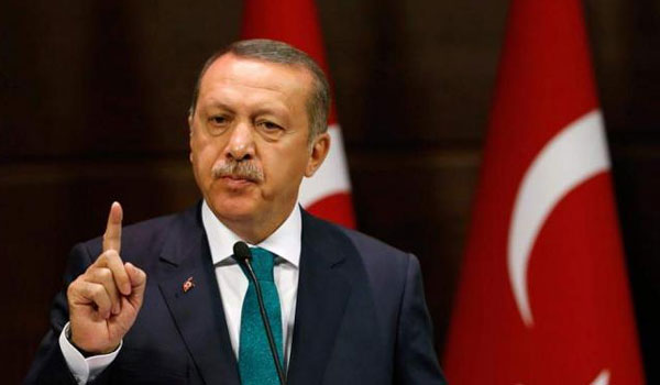 Εκτός εαυτού ο Ερντογάν: Η επίθεση στην τουρκική οικονομία είναι επίθεση στη σημαία