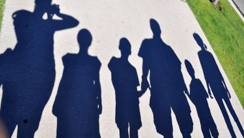 Γιατί ο εγκέφαλος των πολύτεκνων γερνάει πιο γρήγορα; Οι ειδικοί απαντούν