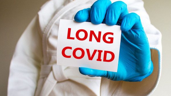 Κορονοϊός: Ένας στους οκτώ εμφανίζει long Covid - Ποιοι κινδυνεύουν περισσότερο - Τα συμπτώματα