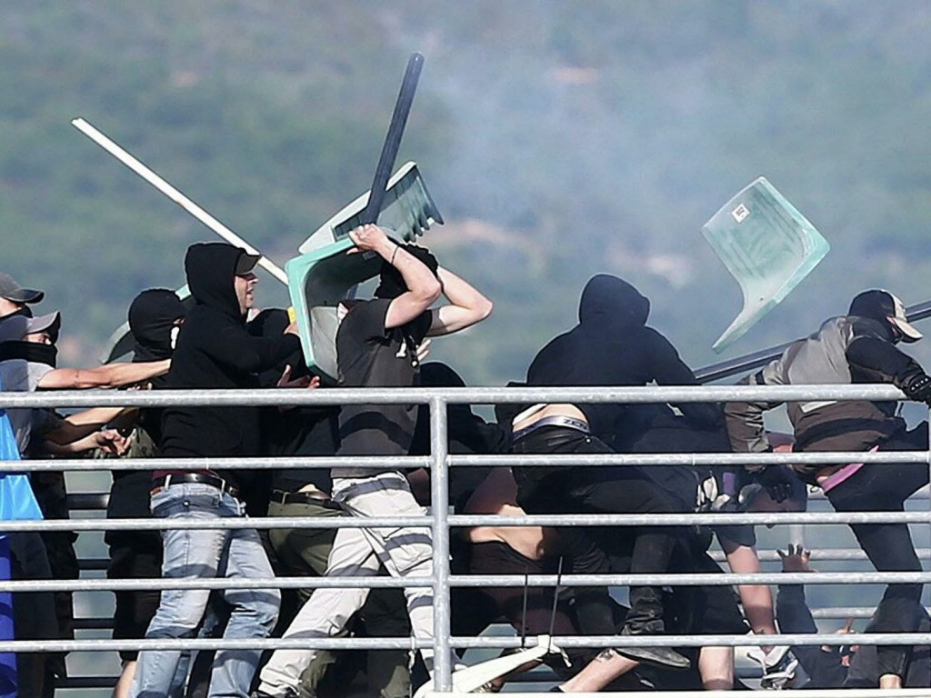 Οπαδική βία: Προφυλακιστέοι οι 3 από τους 4 κατηγορούμενους της πρώτης μεγάλης δικογραφίας