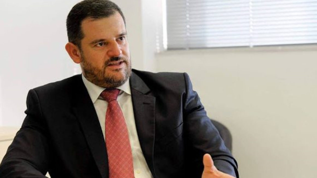 Άγριος ξυλοδαρμός του Χρήστου Ρήγα της Χρυσής Αυγής από αναρχικούς στην Κυψέλη