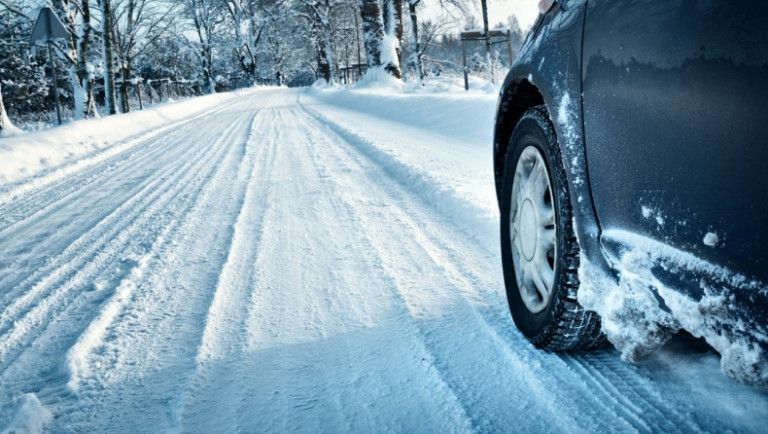 Τα SOS για την οδήγηση σε χιόνι και πάγο - Τι πρέπει να προσέξετε