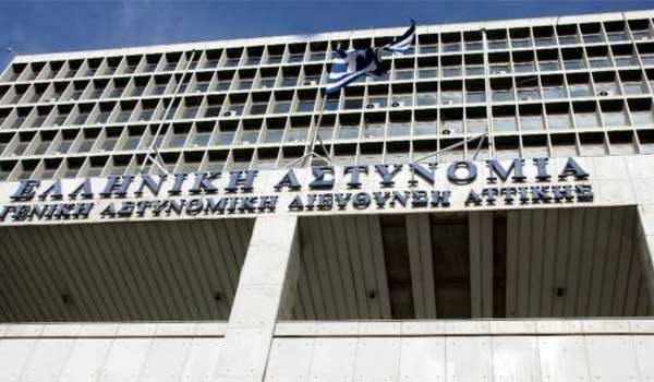 Κρατούνται στο Α.Τ Εξαρχείων οι δημοσιογράφοι του Φιλελεύθερου. Βίντεο