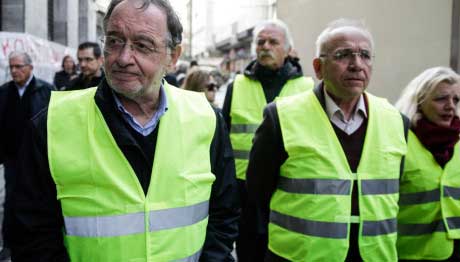 Και ο Παναγιώτης Λαφαζάνης στις πορείες στο Παρίσι με τα Κίτρινα Γιλέκα