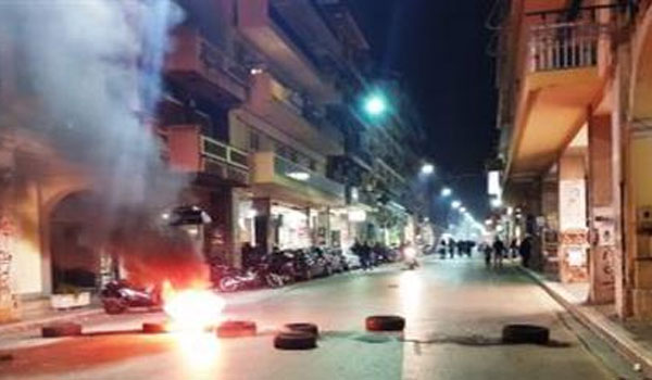 Στον εισαγγελέα 11 από τους 15 συλληφθέντες για τα χτεσινά επεισόδια στη Θεσσαλονίκη