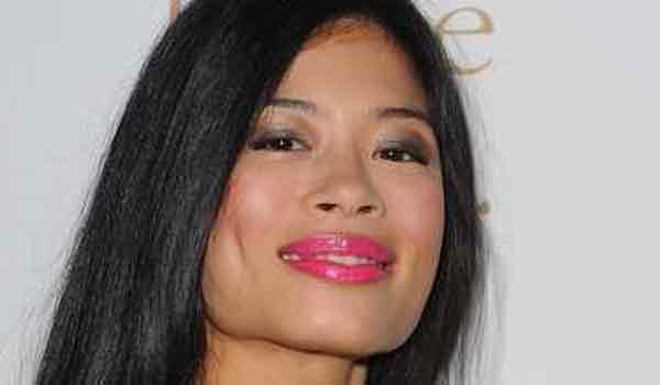 Η διάσημη βιολίστρια Vanessa Mae παντρεύτηκε στην Τζια
