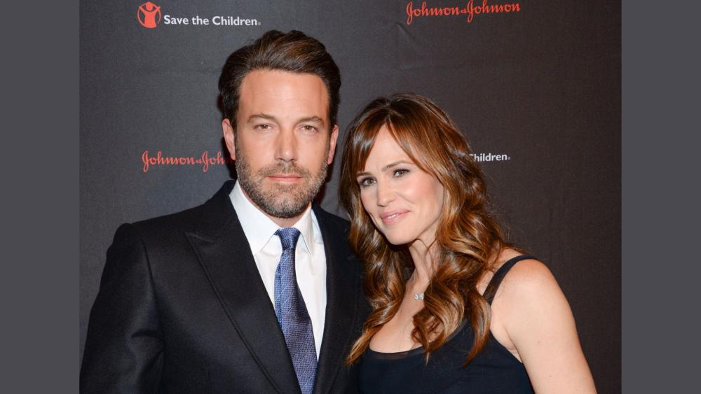 Ben Affleck: Τρυφερές αγκαλιές με την πρώην του Jennifer Garner μέσα στο αυτοκίνητό του