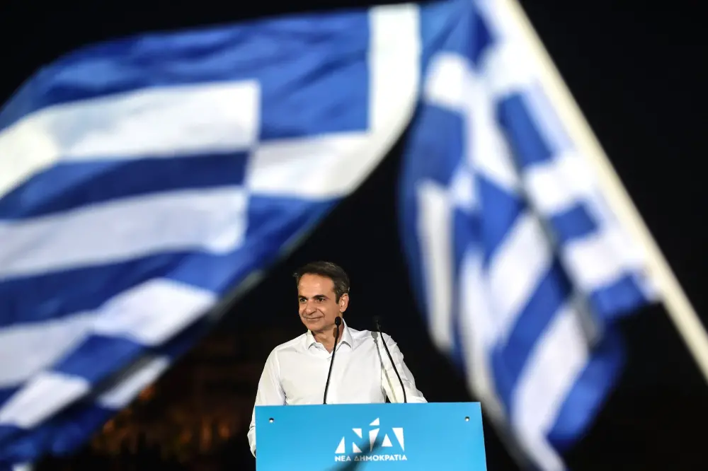 Reuters για την επόμενη μέρα στην Ελλάδα: «Θα καθαρίσει ο Μητσοτάκης τους στάβλους του Αυγεία;»