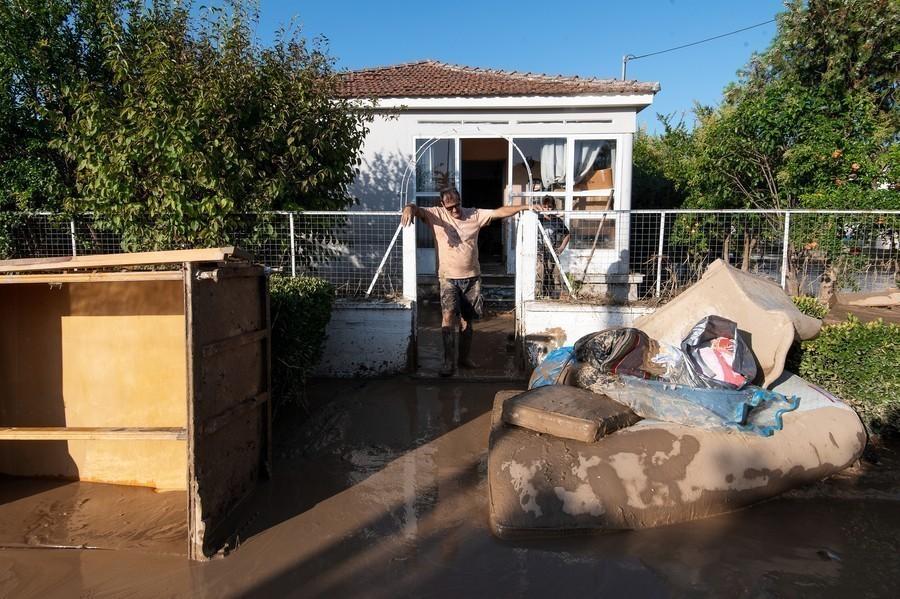 Θεσσαλία: Νέο τηλεφωνικό κέντρο για την πρώτη αρωγή – Έκτακτα μέτρα ελέγχων από τον ΕΦΕΤ
