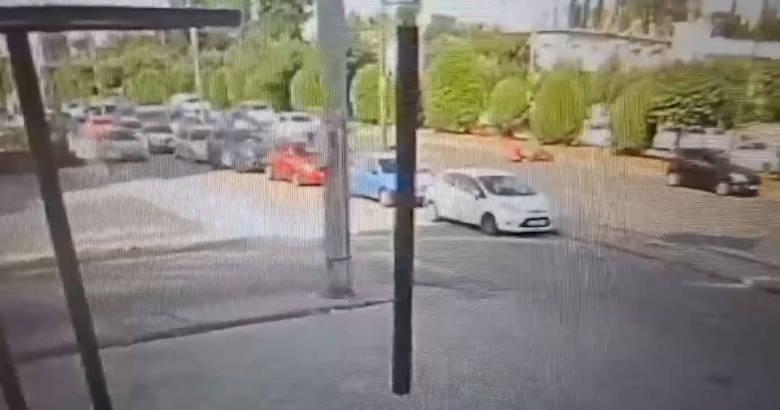 Λεωφόρος Κηφισίας: Οδηγός μηχανής παρέσυρε 3χρονη και την 70χρονη νταντά της – Σε κρίσιμη κατάσταση η ανήλικη