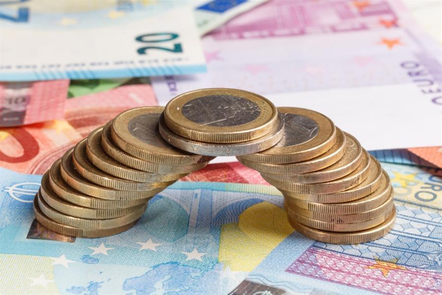 Προϋπολογισμός: Αυξήσεις στους μισθούς των δημοσίων υπαλλήλων έπειτα από 10 χρόνια