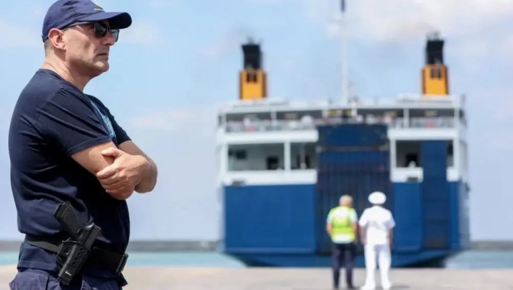 Τραυματισμός 6χρονης στα Χανιά - Έπεσε από τις κυλιόμενες σκάλες πλοίου