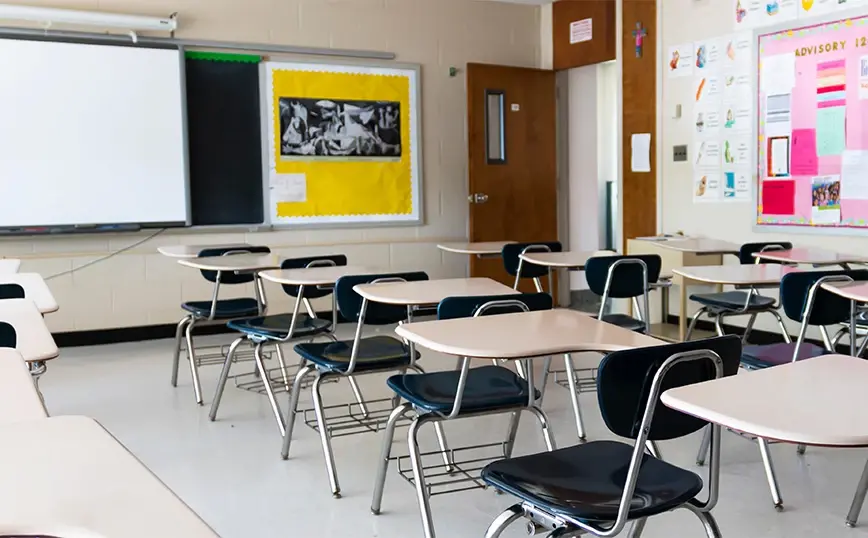 Δασκάλα κατηγορείται πως έκανε σεξ με τον 11χρονο μαθητή της στο αυτοκίνητό της – «Τον εκβίαζε για να βρίσκονται»