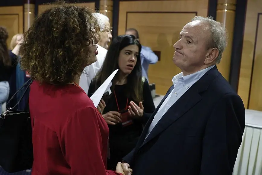 Αποχώρησε από τον ΣΥΡΙΖΑ ο Στέφανος Τζουμάκας – Χαρακτήρισε το κόμμα ακέφαλο σώμα χωρίς ηγεσία