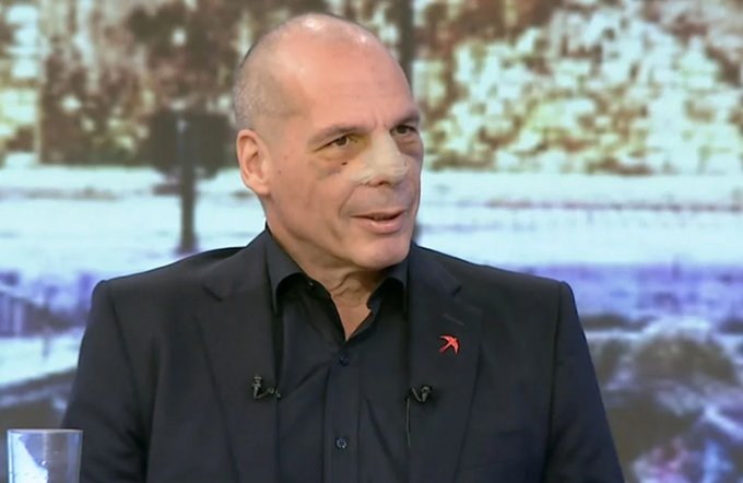 Νέα προσαγωγή για τον ξυλοδαρμό του Γιάνη Βαρουφάκη