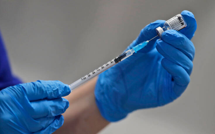 Κορoνοϊός - Νέα οδηγία ΠΟΥ: Όχι σε επιπλέον δόση εμβολίου για υγιείς ενήλικες