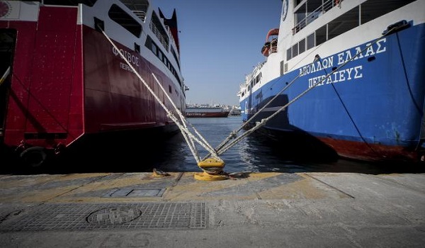 Δεμένα τα πλοία στις 3 Ιουλίου - 24ωρη απεργία αποφάσισε η ΠΝΟ