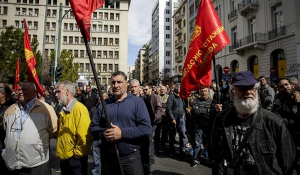 Διαψεύδει η ΓΑΔΑ τα περί όπλου στην συγκέντρωση των οικοδόμων