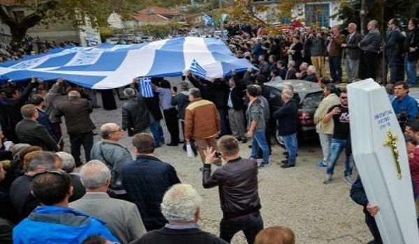 Προσαγωγές 12 ομογενών μετά την κηδεία του Κατσίφα