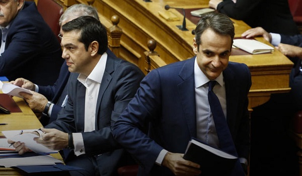 Προγραμματικές δηλώσεις: Η πρώτη μάχη Μητσοτάκη με Τσίπρα