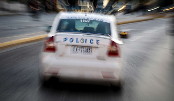 Συνελήφθη συμμορία που έκλεβε προτομές: Είχαν καταστρέψει τα μνήματα Βενιζέλου και Καζαντζίδη
