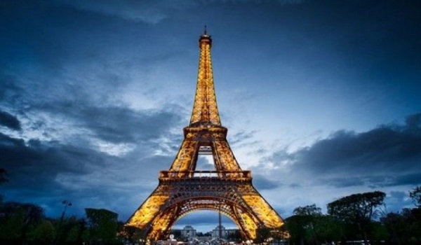 Παρίσι: Απειλή για βόμβα - Εκκενώθηκε ο Πύργος του Άιφελ
