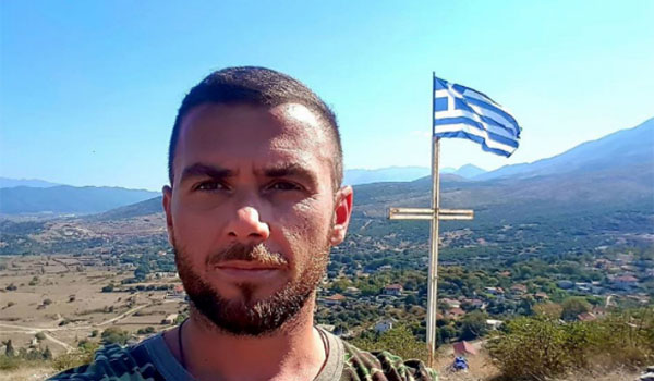 Νεκρός  ο Έλληνας ομογενής που ύψωσε την ελληνική σημαία στην Αλβανία