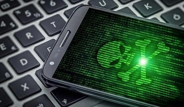 Συναγερμός στο Android: Μολύνθηκαν 25 εκατομμύρια κινητά από ιό