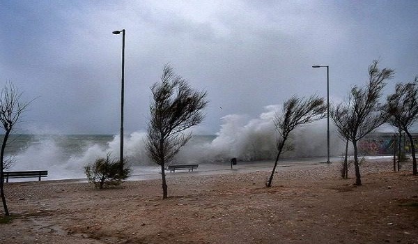 Ισχυρό μελτέμι στο Αιγαίο - Άνεμοι έως και 111 χλμ. την ώρα