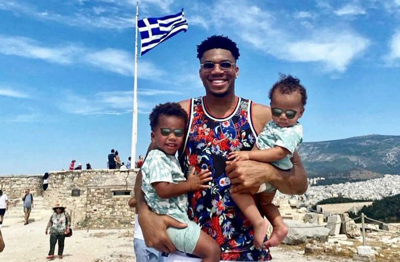 Η τρυφερή ανάρτηση του Αντετοκούνμπο στην Μαράια του