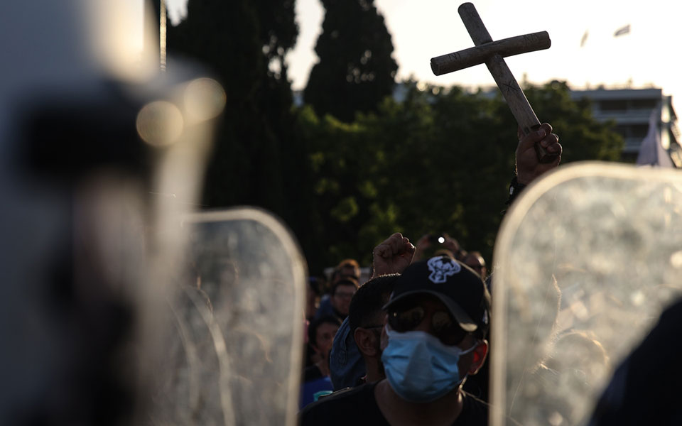 Έρευνα ΙΣΑ: Οι αρνητές του εμβολίου απειλή για το τείχος ανοσίας
