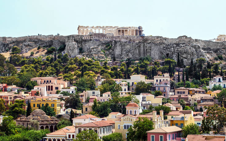 Πώς αξιολογούν οι τουρίστες την Αθήνα - Ποια αρνητικά εντοπίζουν