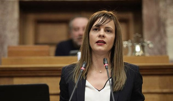 Αχτσιόγλου: Μεταξύ 5-10% η αύξηση του κατώτατου μισθού