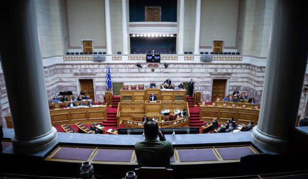 LIVE: Η συζήτηση στη Βουλή για την σύσταση Προανακριτικής για Παπαγγελόπουλο