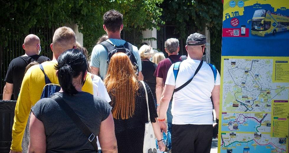 Πρόεδρος ΕΟΔΥ για κορωνοϊό: Σύντομα θα υπάρξει αποκλιμάκωση