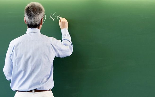 Μαθητές παρατήρησαν ύποπτη συμπεριφορά καθηγητή και ...