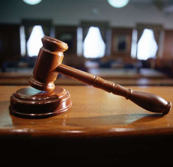 Το έγκλημα πάθους που συγκλόνισε τη Μυτιλήνη: Ισόβια χωρίς ελαφρυντικά στον 25χρονο συζυγοκτόνο