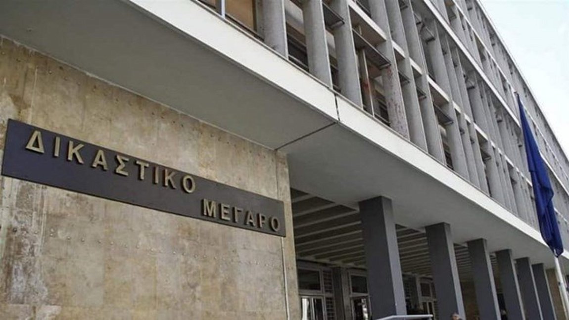 Θεσσαλονίκη: Καταδικάστηκε γιατί διέλυσε το αυτοκίνητο του επειδή δεν ανταποκρίνονταν στον έρωτά της