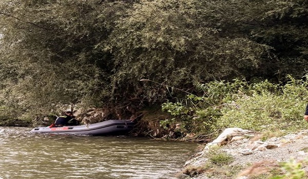 Συναγερμός στον Εβρο - Συνελήφθησαν 6 άτομα  που πέρασαν στην Ελλάδα με 10 τουρκικά πιστόλια