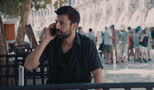 8 λέξεις: Πότε κάνει πρεμιέρα το ερωtικό ψυχολογικό θρίλερ του ΣΚΑΪ!