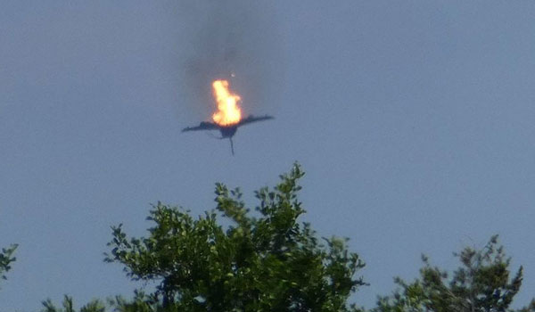 Συντριβή μαχητικών στη Γερμανία - Νεκρός ο ένας πιλότος. Σοκαριστικό Βίντεο