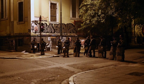 Επεισόδια - Πολυτεχνείο: Με χτυπούσαν με τα γκλομπ - Σοκάρει η μαρτυρία 20χρονης