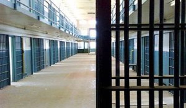 Μπήκαν ΜΑΤ και ΕΚΑΜ στις φυλακές Κορυδαλλού για τις άγριες συγκρούσεις
