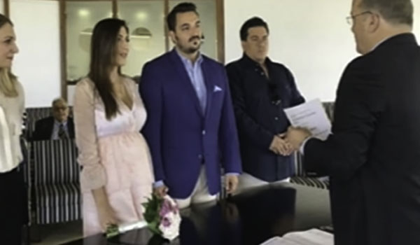 Παντρεύτηκε η Φλορίντα Πετρουτσέλι και ο Άρης Γούτος!