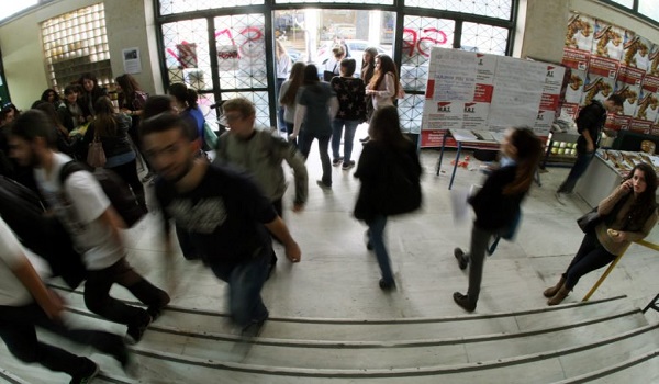 Μετεγγραφές: Έμφραγμα στα κεντρικά ΑΕΙ φέρνουν οι ρυθμίσεις Γαβρόγλου