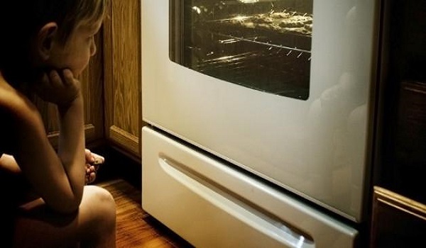 Αντικολλητικό χαρτί ψησίματος: Ποια είναι η σωστή πλευρά