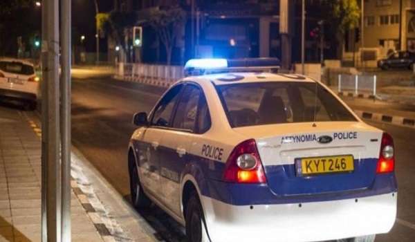 Σοκάρει βίντεο από τη Λεμεσό: Χτυπούν άστεγο μετανάστη και καίνε μαγαζί